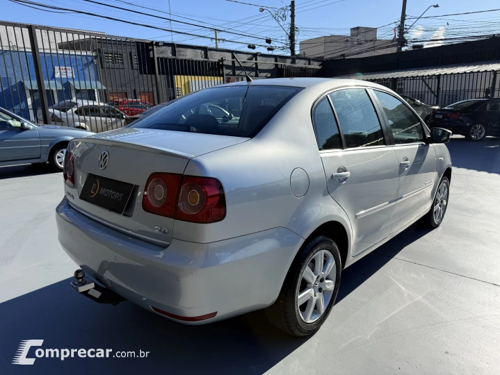 POLO SEDAN 2.0 MI Comfortline 8V