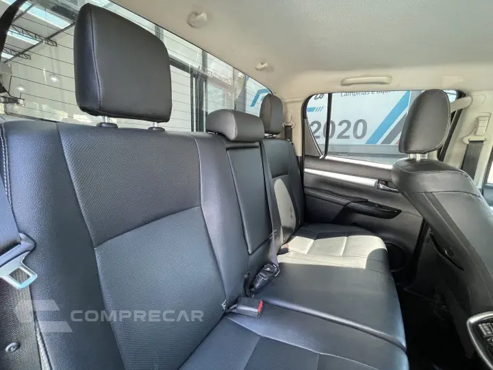 HILUX 2.8 D-4D TURBO DIESEL CD SRX 4X4 AUTOMÁTICO