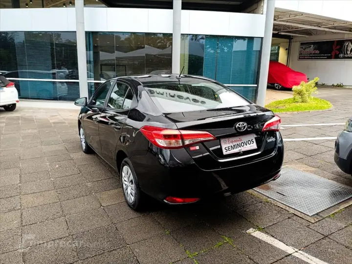 YARIS 1.5 16V FLEX SEDAN XL MULTIDRIVE