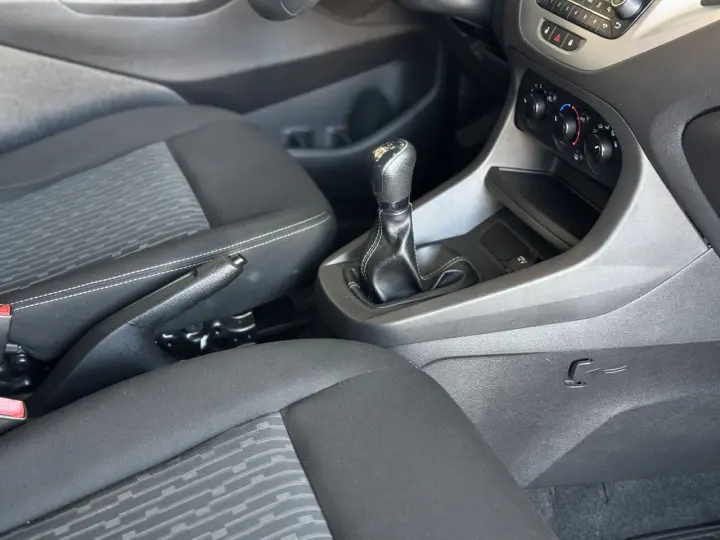 Ka + Sedan 1.0 12V 4P TI-VCT SE PLUS FLEX