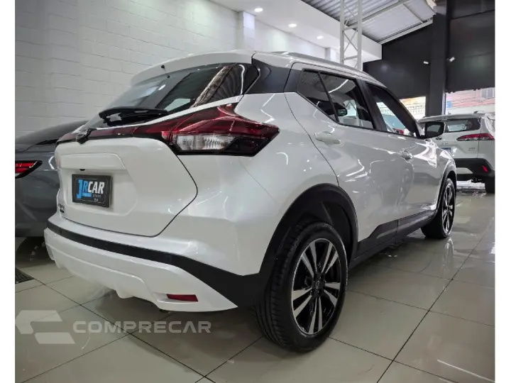 KICKS PLAY 1.6 16V FLEXSTART ADVANCE PLUS XTRONIC