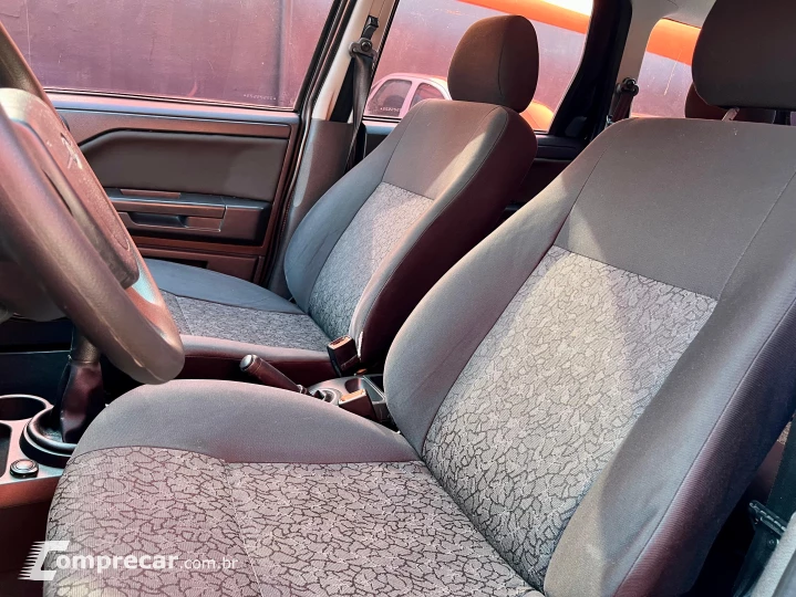 ECOSPORT 1.6 XLS 8V