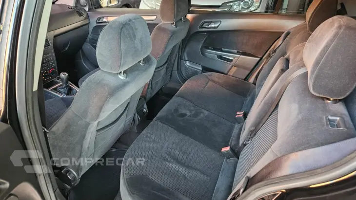 VECTRA 2.0 MPFI GT Hatch 8V