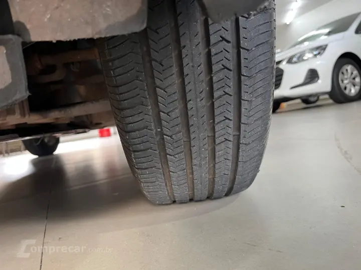 VERSA SL 1.6 16V Flex Fuel 4p Mec.