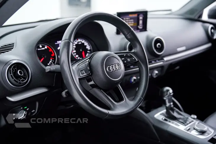 A3 Sedan Prestige 1.4 TFSI Flex Tip.