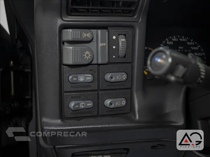 BLAZER 4.3 SFI DLX Executive 4X4 V6 12V