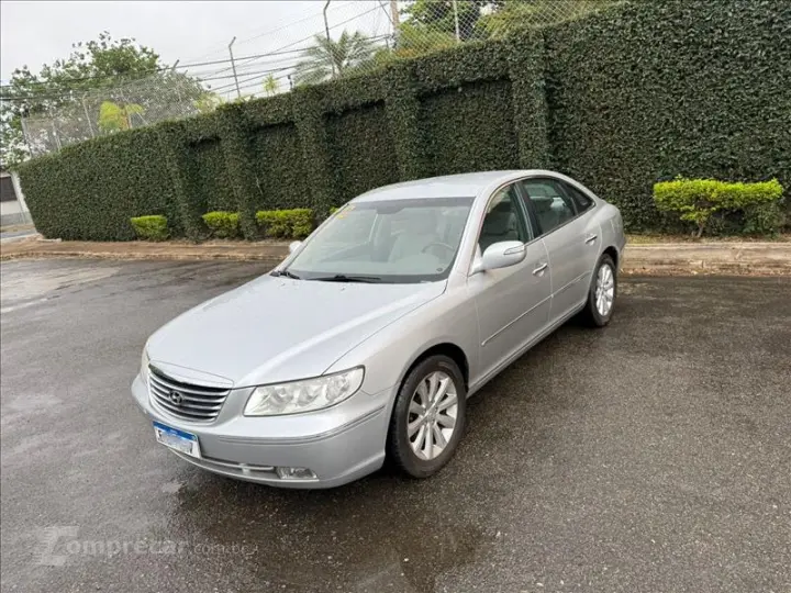 AZERA 3.3 MPFI GLS Sedan V6 24V