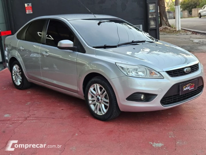 Focus Sedan 2.0 16V/2.0 16V Flex 4p Aut.