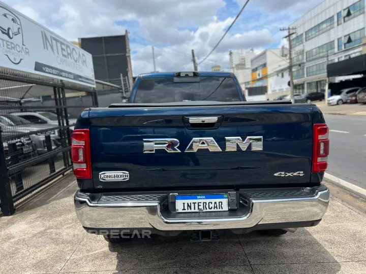 3500 6.4 Hemi Laramie Longhorn 4X4 CD V8