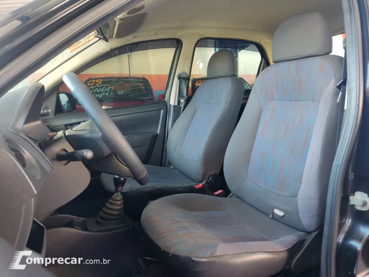 CELTA 1.0 MPFI Life 8V
