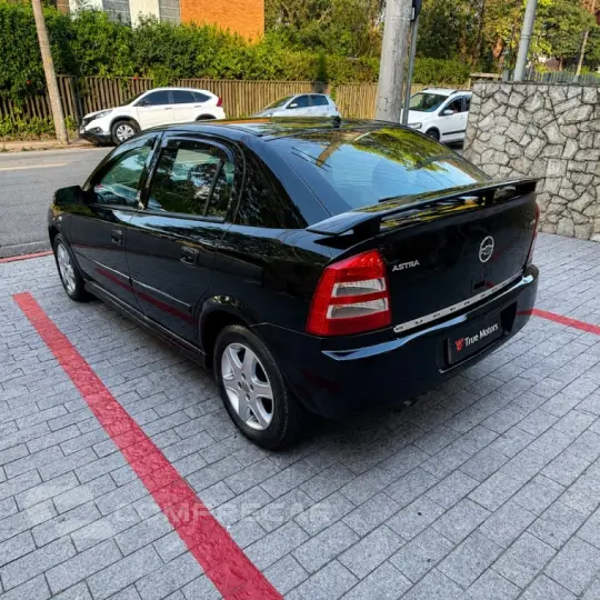 ASTRA 2.0 MPFI Advantage 8V