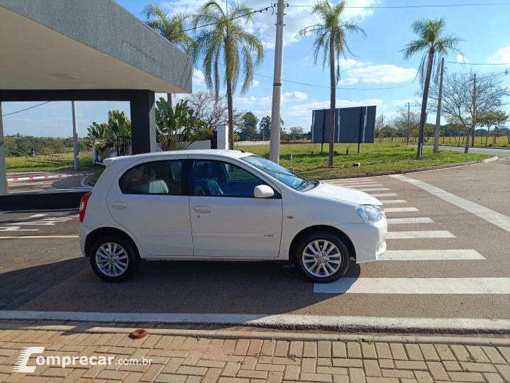 ETIOS 1.5 XLS 16V