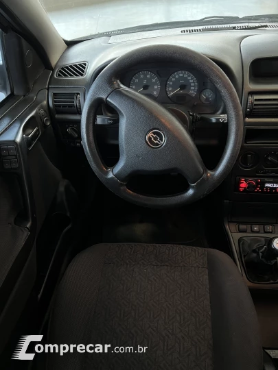 ASTRA 2.0 MPFI Advantage 8V