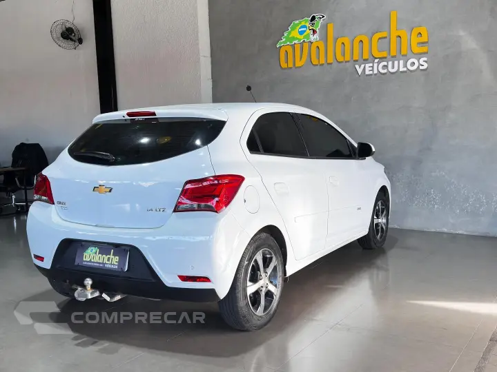 ONIX 1.4 MPFI LTZ 8V FLEX 4P MANUAL