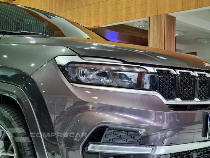 COMMANDER OVERLAND T270 1.3 TB FLEX AUT