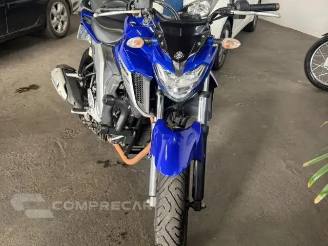FAZER 250 FZ 25 - Street