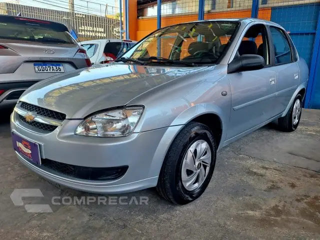 CLASSIC - 1.0 MPFI LS 8V 4P MANUAL