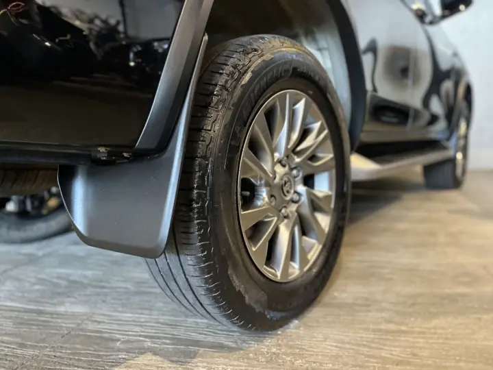 Hilux SW4 2.8 4P SRX 4X4 7 LUGARES TURBO DIESEL AUTOMÁTICO