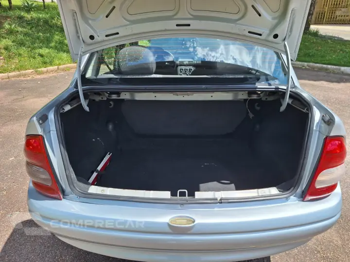 CORSA 1.0 MPFI Classic Sedan Spirit 8V