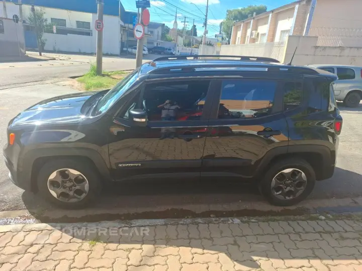 Renegade 1.8 16V Flex 4P Automático