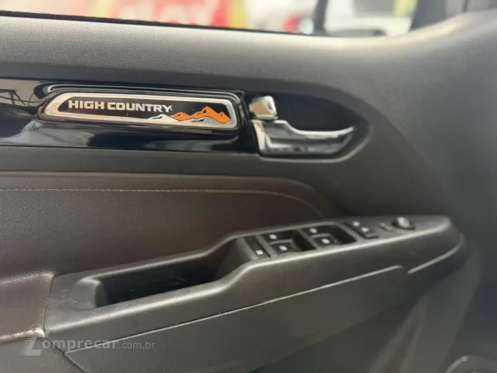 S10 2.8 HIGH COUNTRY 4X4 CD 16V TURBO DIESEL 4P AUTOMÁTICO