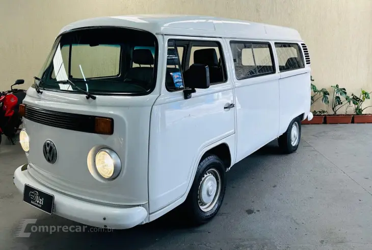 KOMBI 1.6 MI STD Lotação 8V