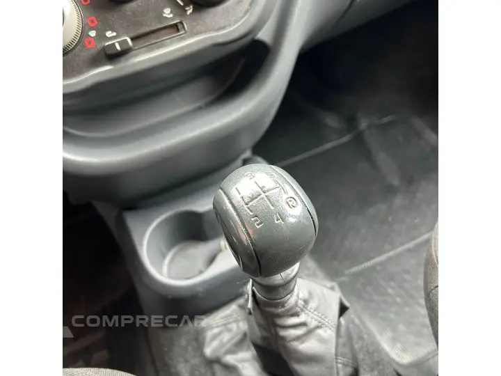 UNO 1.0 EVO VIVACE 8V FLEX 4P MANUAL