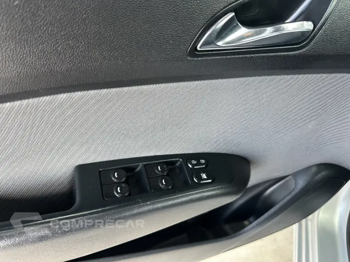 CAPTUR 1.6 16V SCE Life