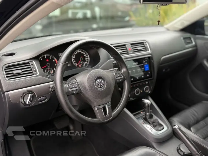JETTA Highline 2.0 TSI 16V 4p Tiptronic