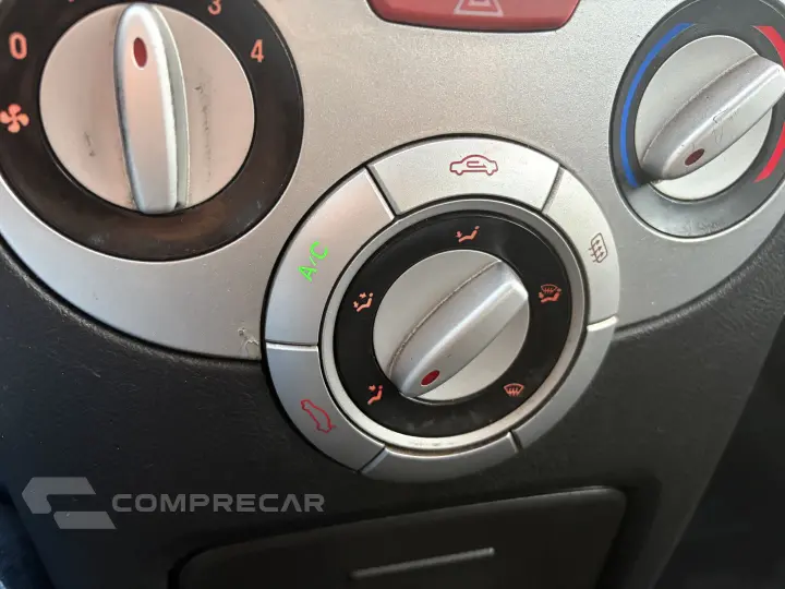 CELER 1.5 MPFI 16V