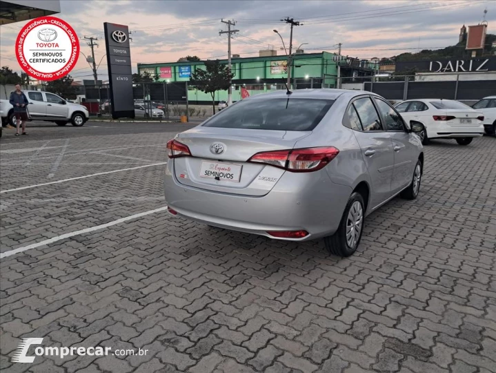 YARIS 1.5 16V FLEX SEDAN XL LIVE MULTIDRIVE