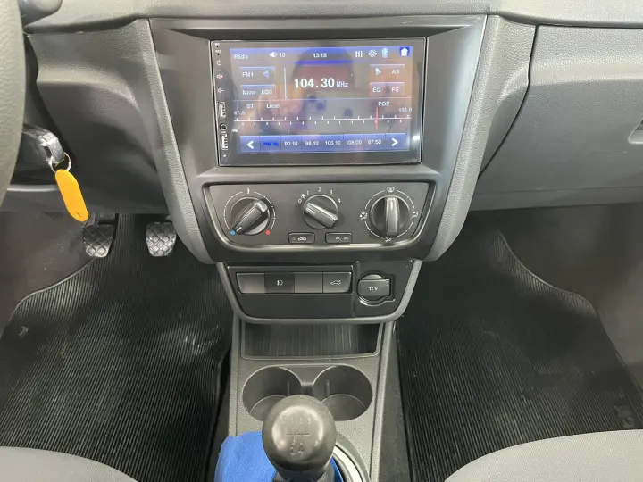 VOYAGE 1.0 MI City 8V