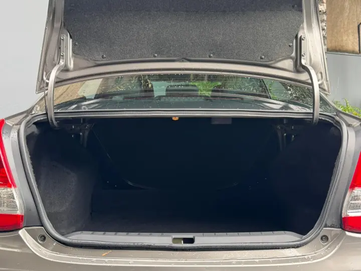 ETIOS 1.5 XLS Sedan 16V