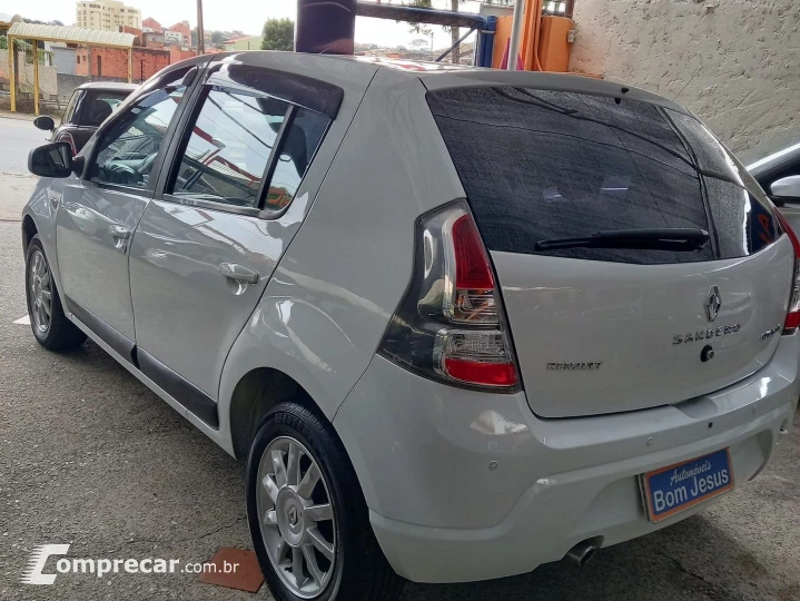 Sandero 1.6 PRIVILÉGE 16V FLEX 4P AUTOMÁTICO