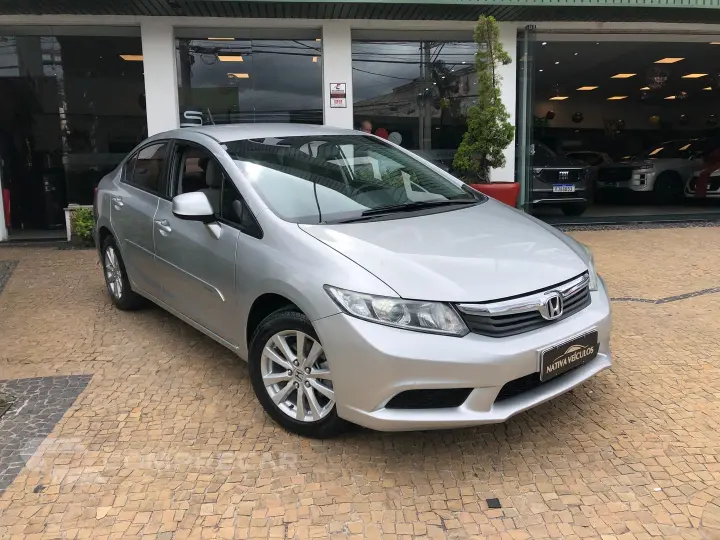 Civic 1.8 Lxs 16V Flex 4P Automático