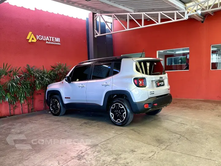 RENEGADE 2.0 16V TURBO DIESEL TRAILHAWK 4P 4X4 AUTOMÁTICO