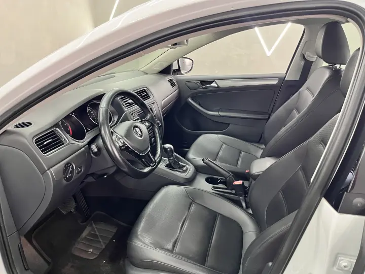 JETTA 1.4 16V TSI Comfortline