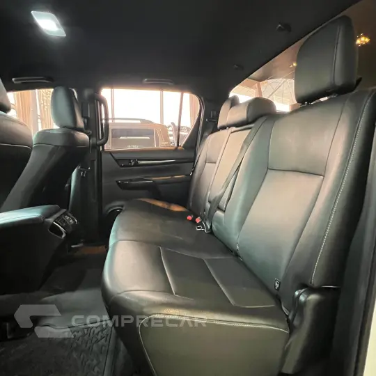 HILUX 2.8 D-4d Turbo CD SRX 4X4