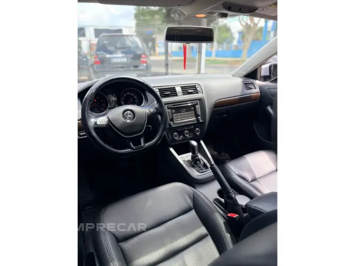 JETTA 2.0 COMFORTLINE FLEX 4P TIPTRONIC