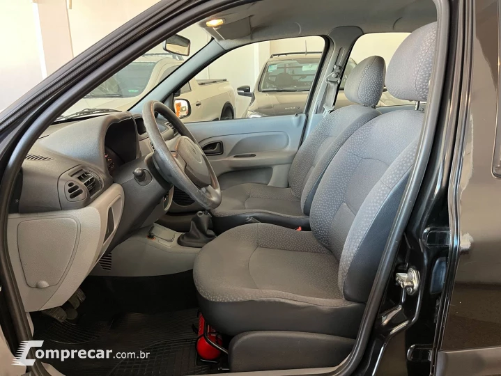 CLIO 1.0 Campus 16V