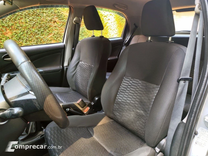ETIOS 1.5 XS 16V FLEX 4P MANUAL