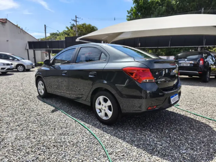 Prisma 1.4 4P LT FLEX AUTOMÁTICO