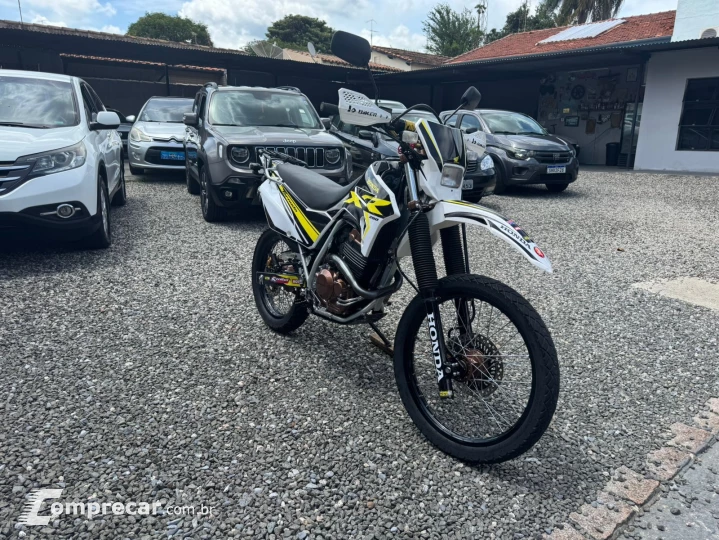 XR 250 Tornado