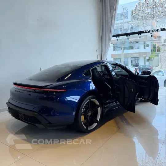 TAYCAN Turbo S