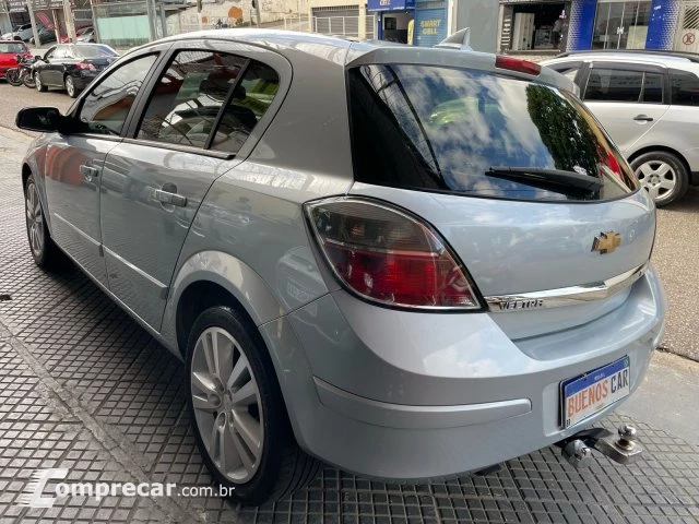 VECTRA HATCH - 2.0 MPFI GT-X HATCH 8V 4P MANUAL