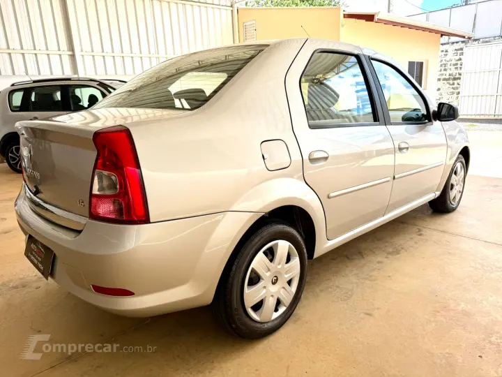 renault logan expression Hi-flex 1.6 8v 4p 2013