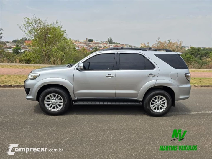 HILUX SW4 2.7 SR 4X2 16V