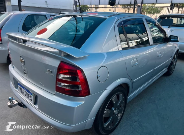 ASTRA 2.0 MPFI Advantage 8V