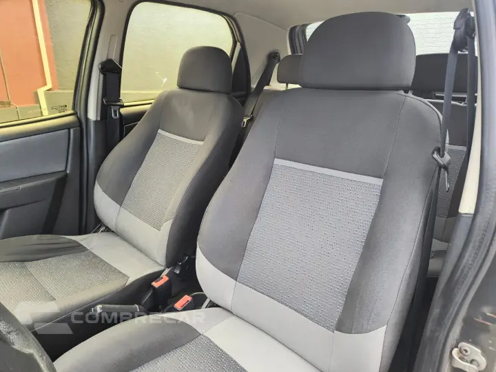 CELTA 1.0 MPFI LT 8V