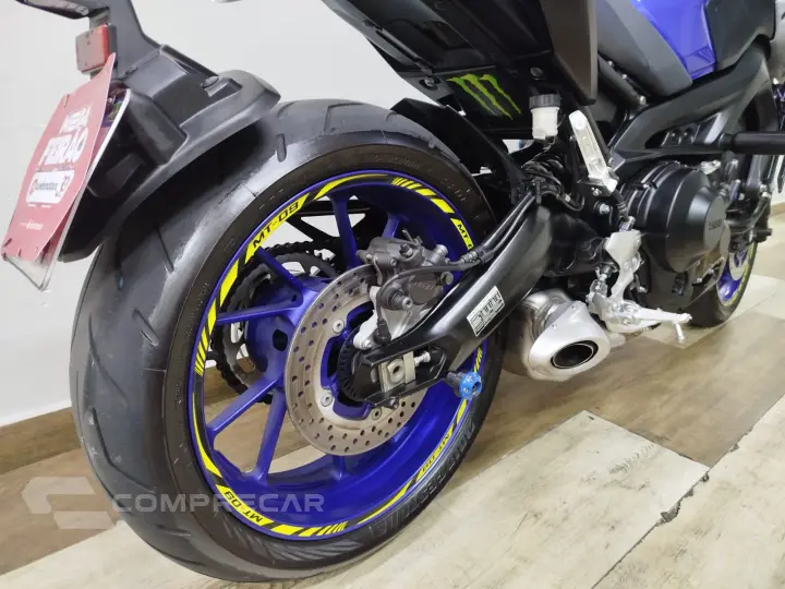 MT 09
